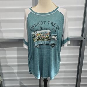 Sable Sky Teal‎ and White Graphic Tee Size 2X